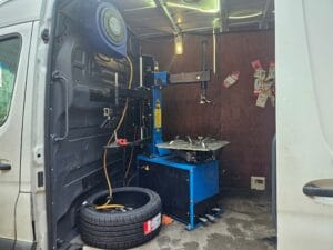 mobile tyer fitting van